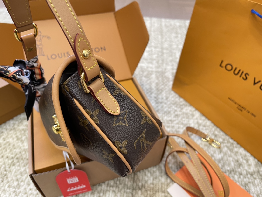 LV gold bean bag underarm bag - cnluxepick
