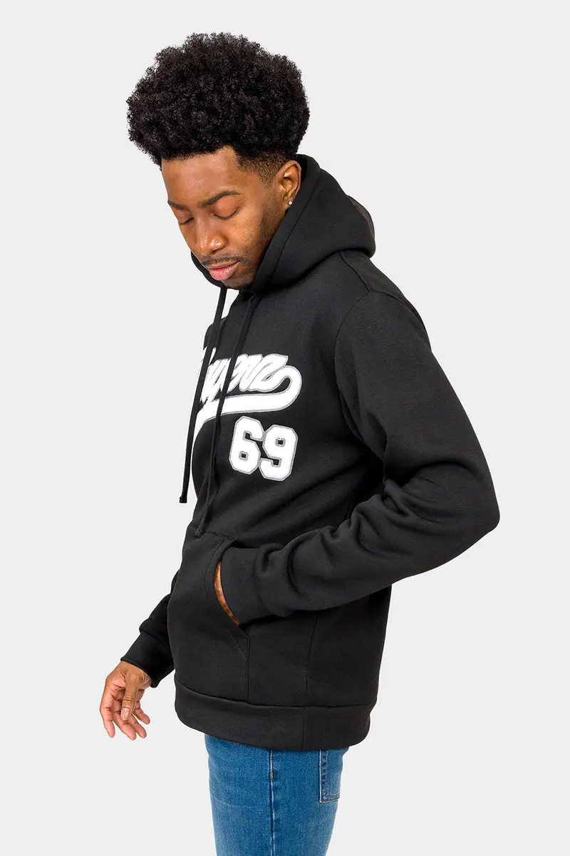 Playerz 69 Chenille-Accent Fleece Sweater – Vintage-Inspired Crewneck with Embroidered Patch Detail
