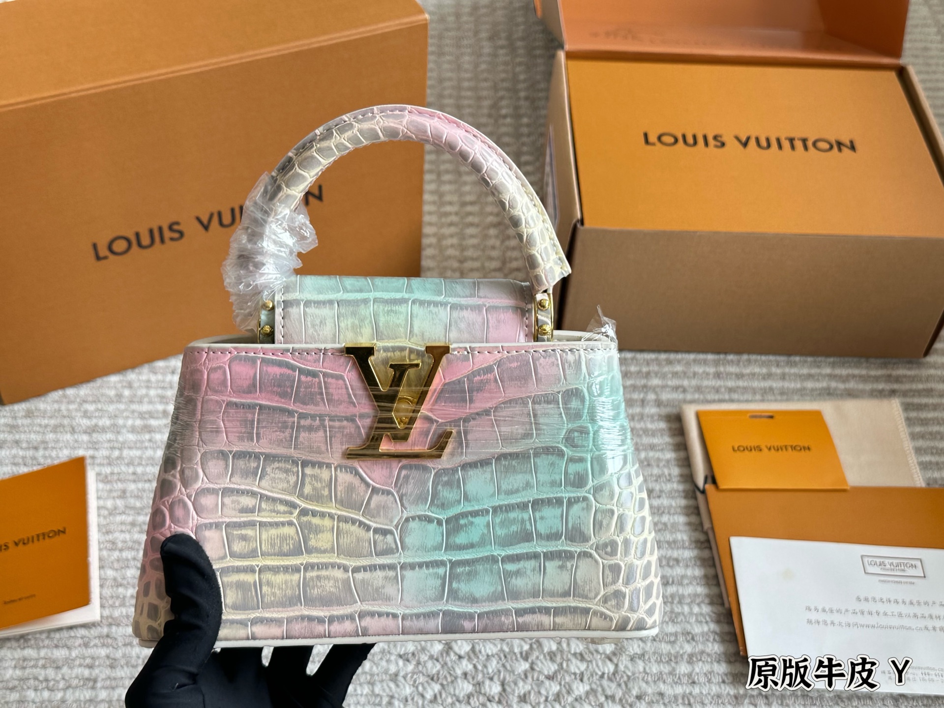 LV Capucines handbag - cnluxepick