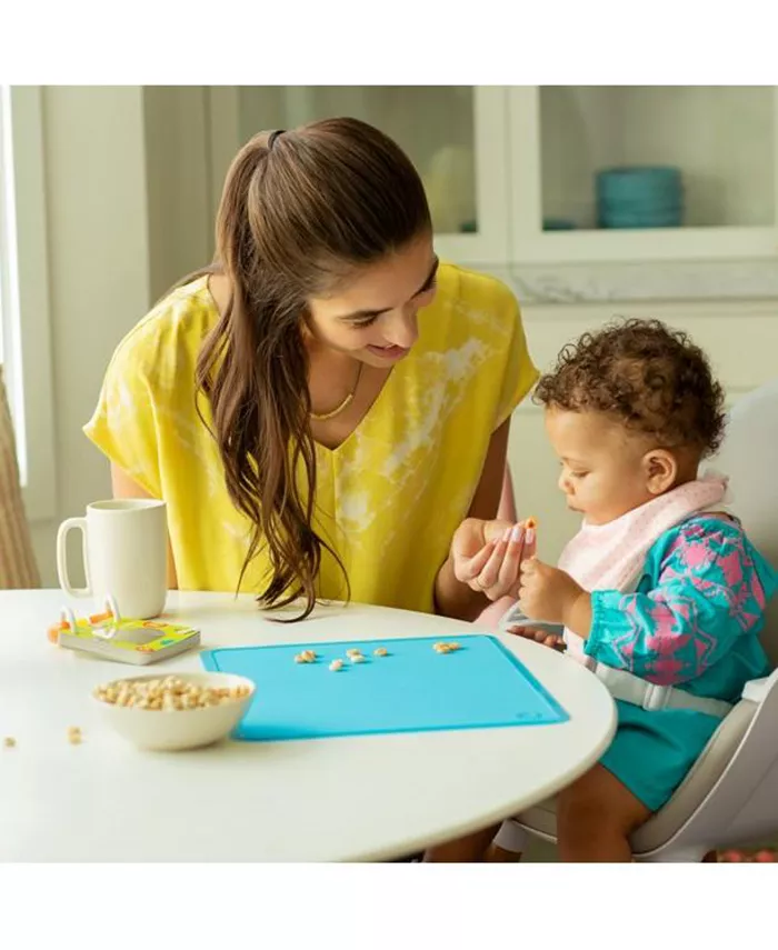 Munchkin Spotless Silicone Placemats, BPA-Free, Blue Purple, 2 Count