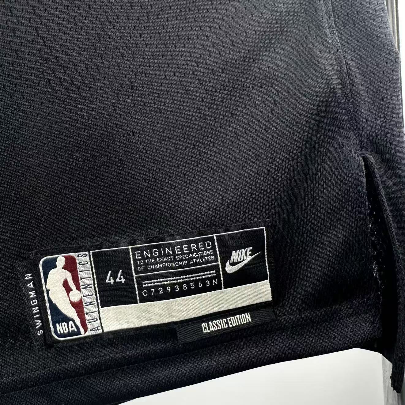 26 Season Philadelphia 76ers Retro Black #0