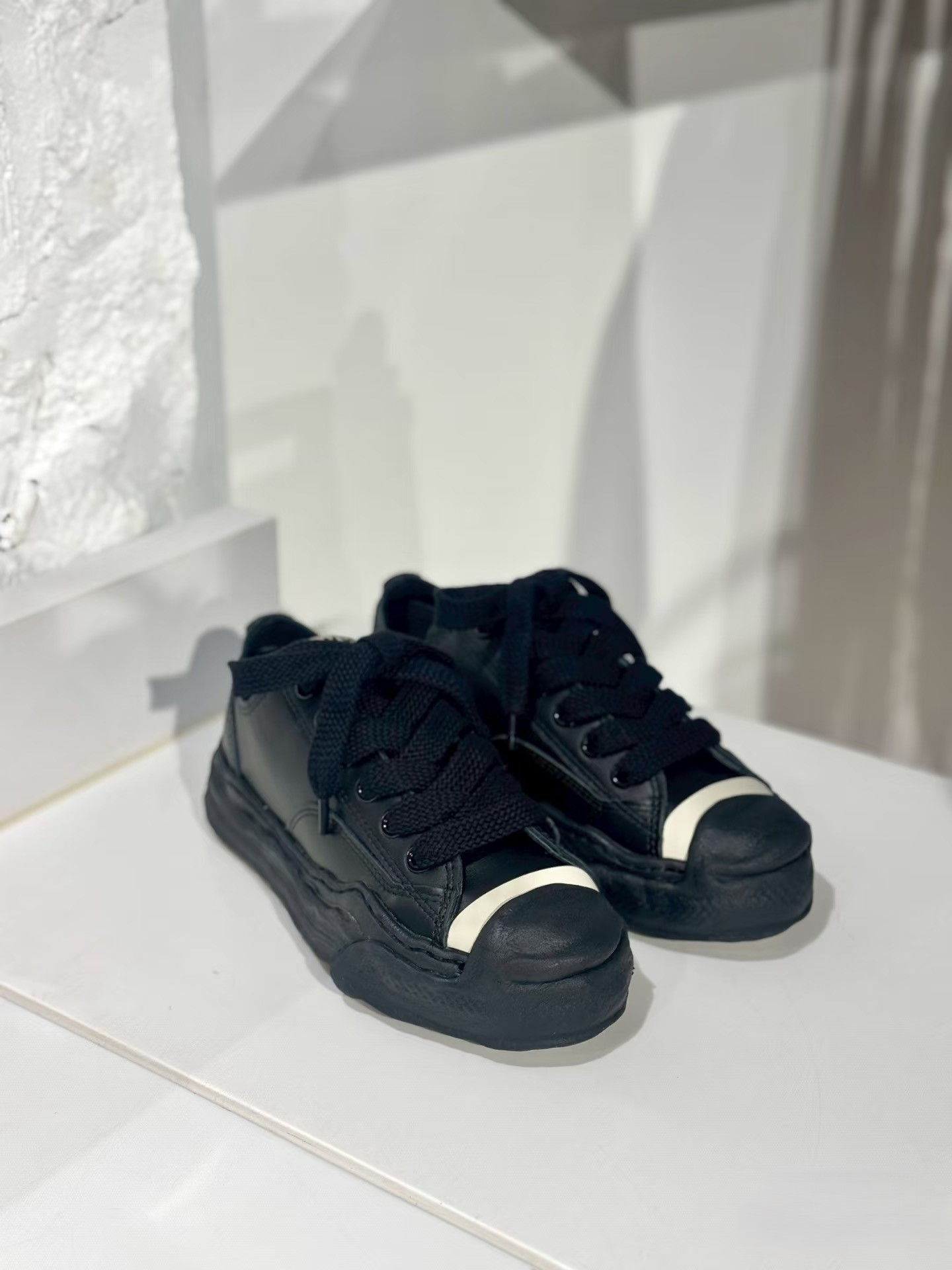 Maison Mihara Yasuhiro Hank OG Sole Canvas Low