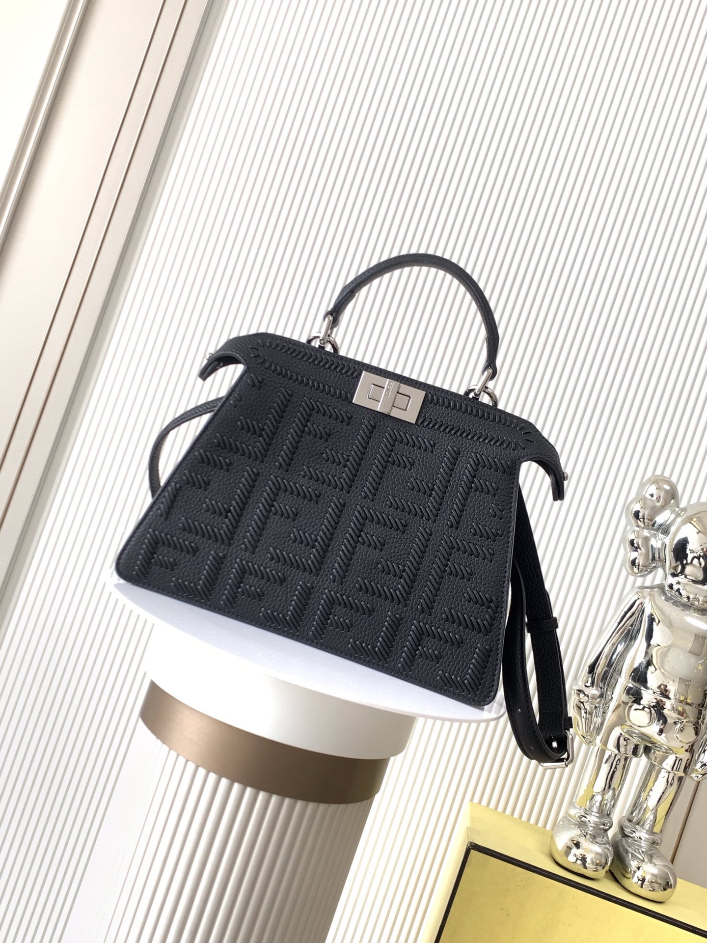 Fendi Peekaboo ISeeU Petite black