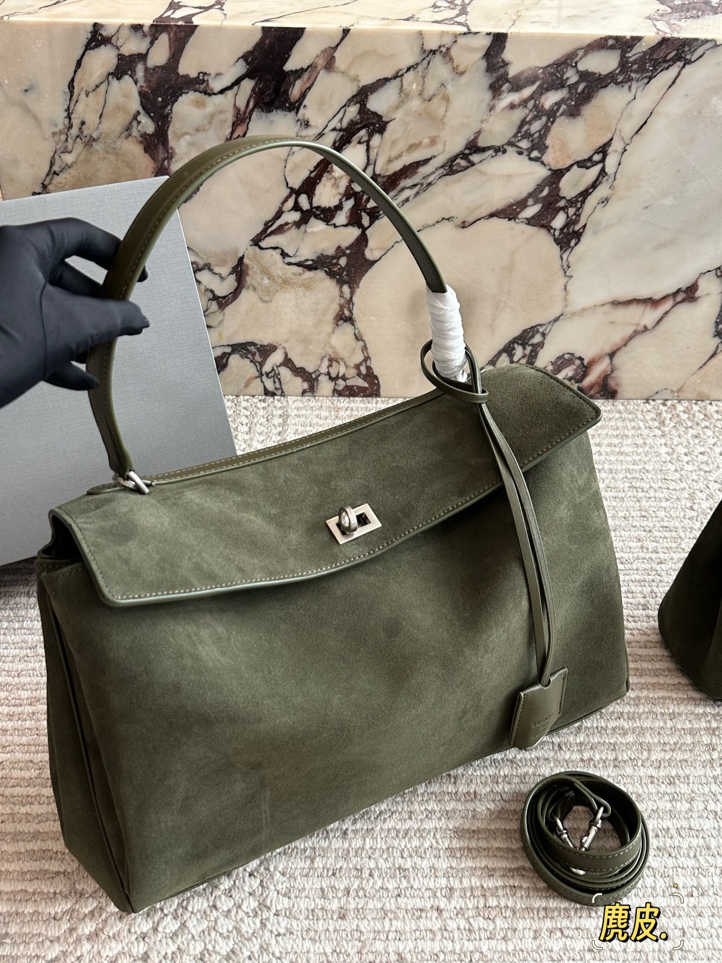 Balenciaga's new RODEO oversized bag - cnluxepick