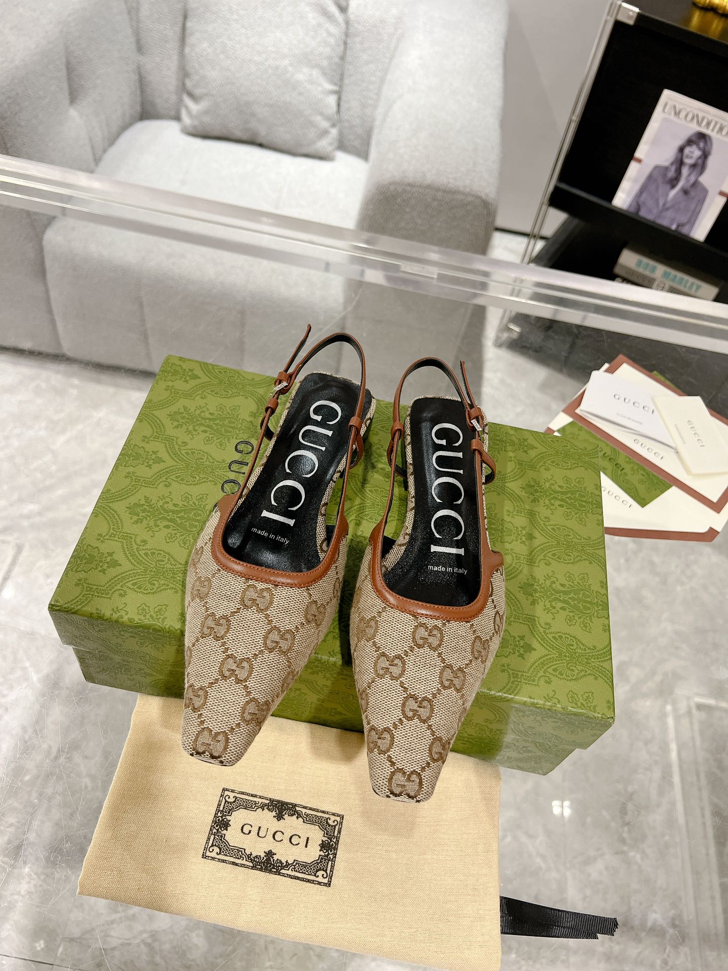 Gucci new rhinestone mesh sandals - cnluxepick