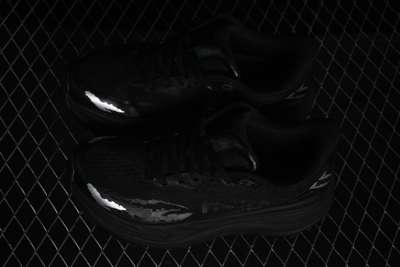 HOKA One One Stinson 7