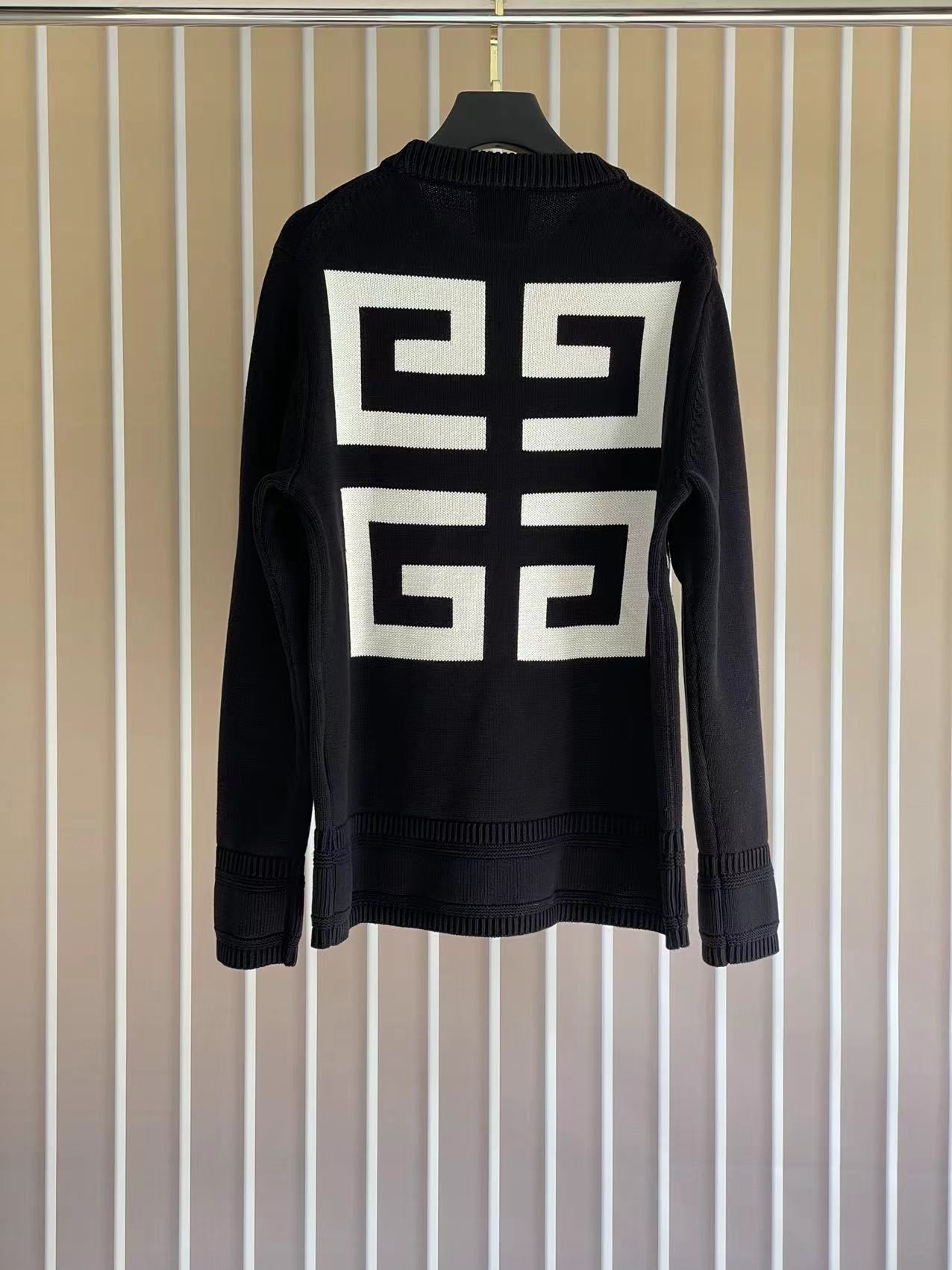 Givenchy sweater - cnluxepick