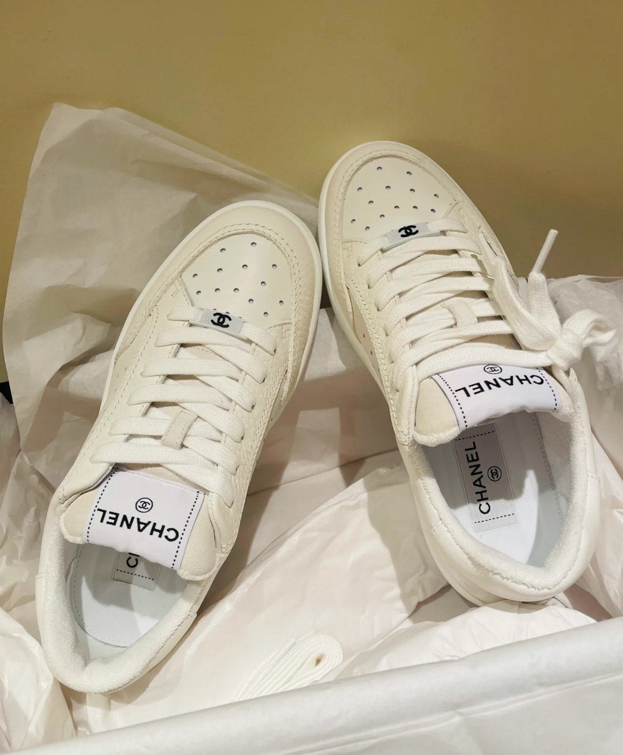 Chanel Logo White Sneakers G38808 For Women