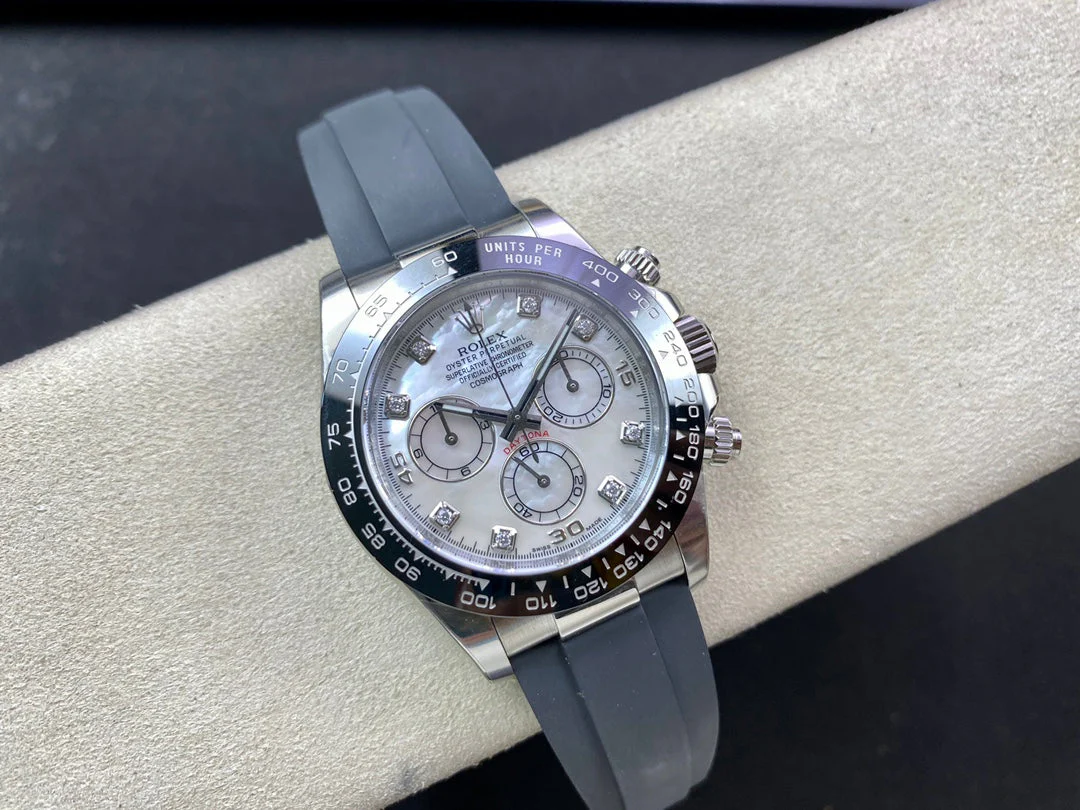 DAYTONA STEEL CASE CERAMIC WHITE MOP DIAMOND NUMERALS