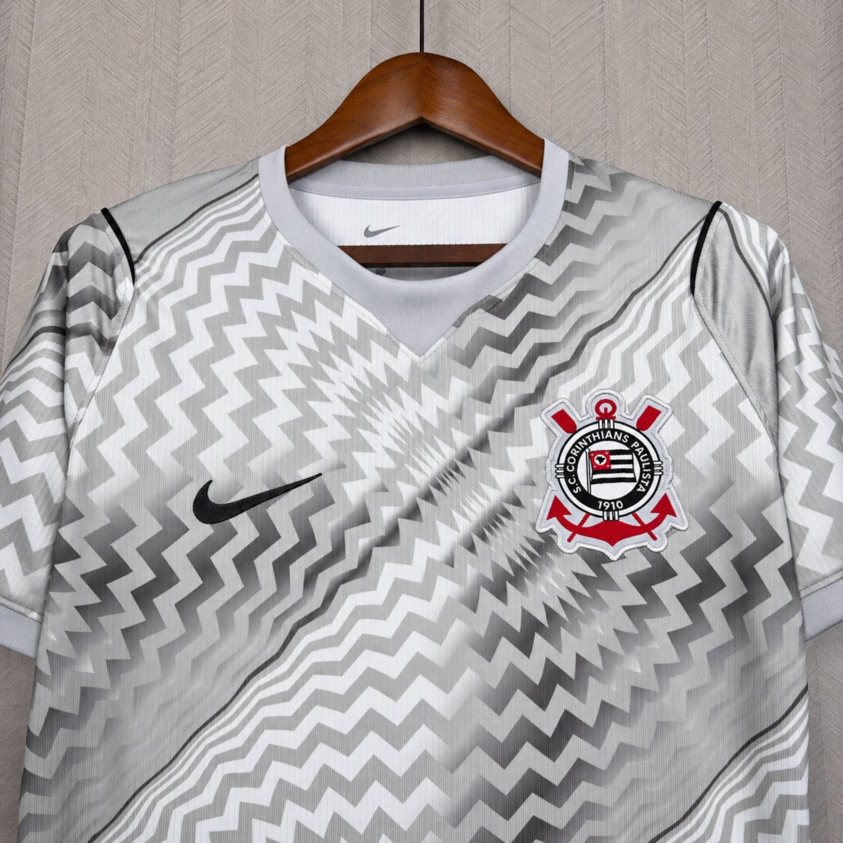 2026/27 Corinthians Goalkeeper Gray Jersey S-4XL Fan Version 3