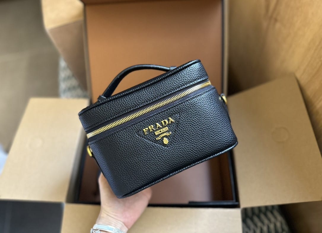 Prada Leather Mini Bag Black 20Cm