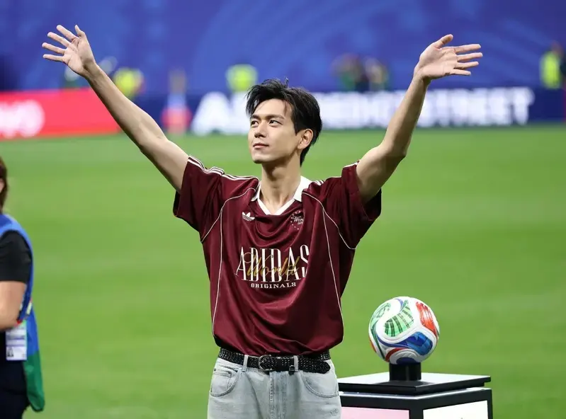 BLK Polo T-shirt As Worn by Li Xian