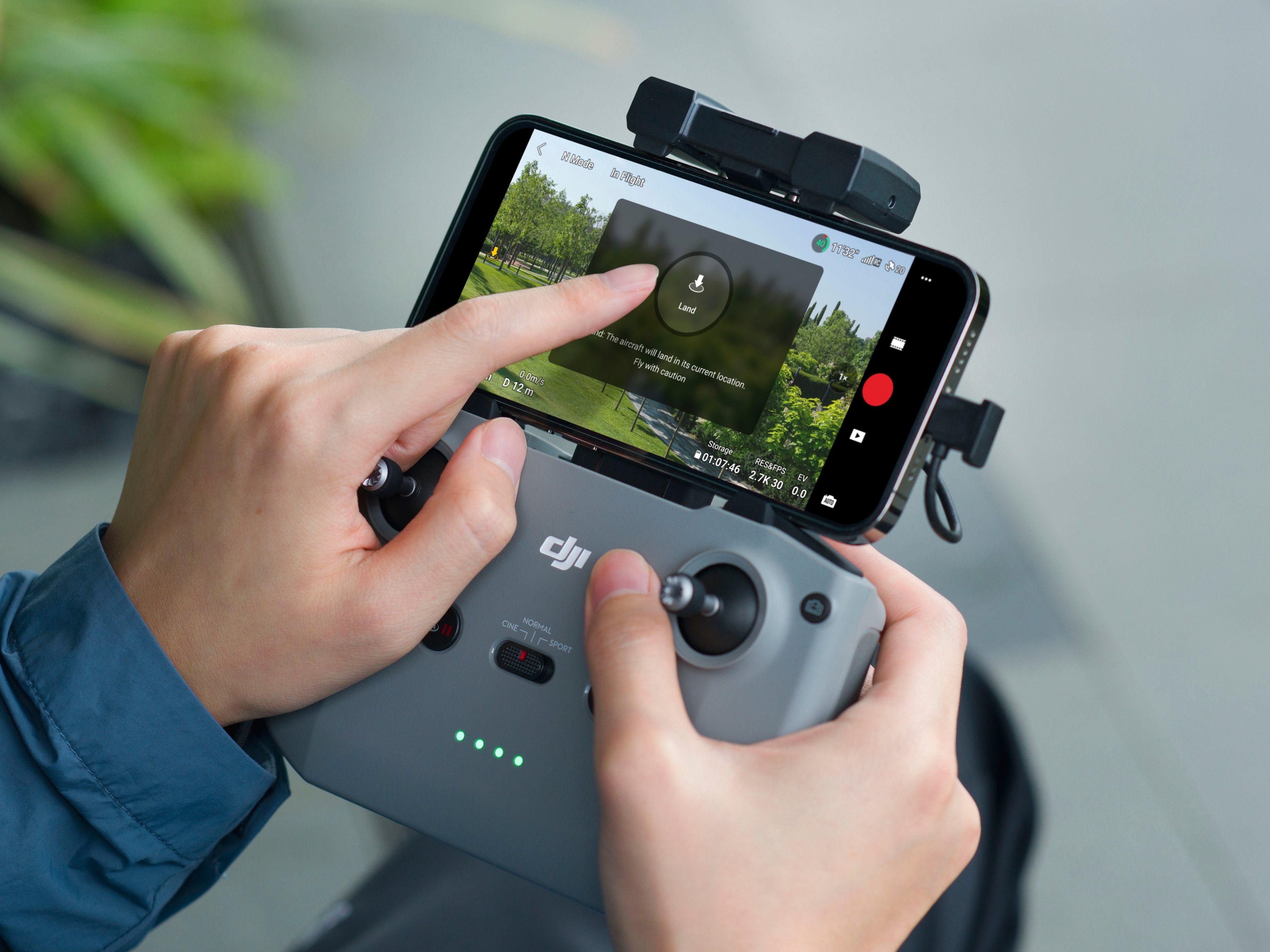 Mini 2 SE Drone with Remote Control - Gray
