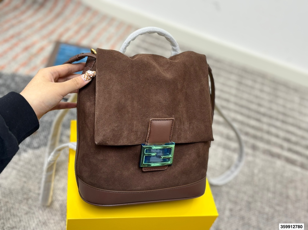 Fendi Multifunctional Bucket Backpack - cnluxepick