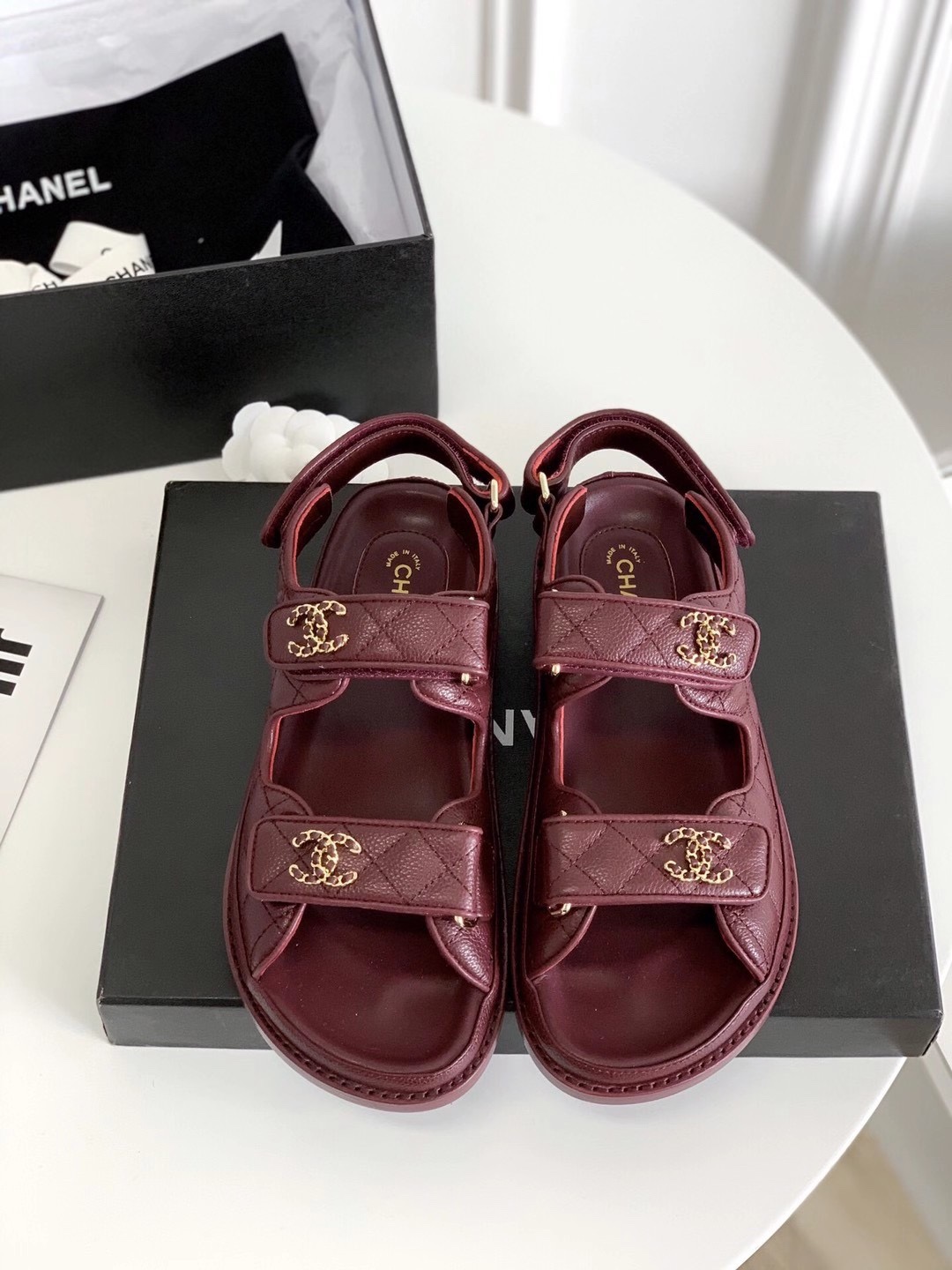 Chanel flat sandals - cnluxepick