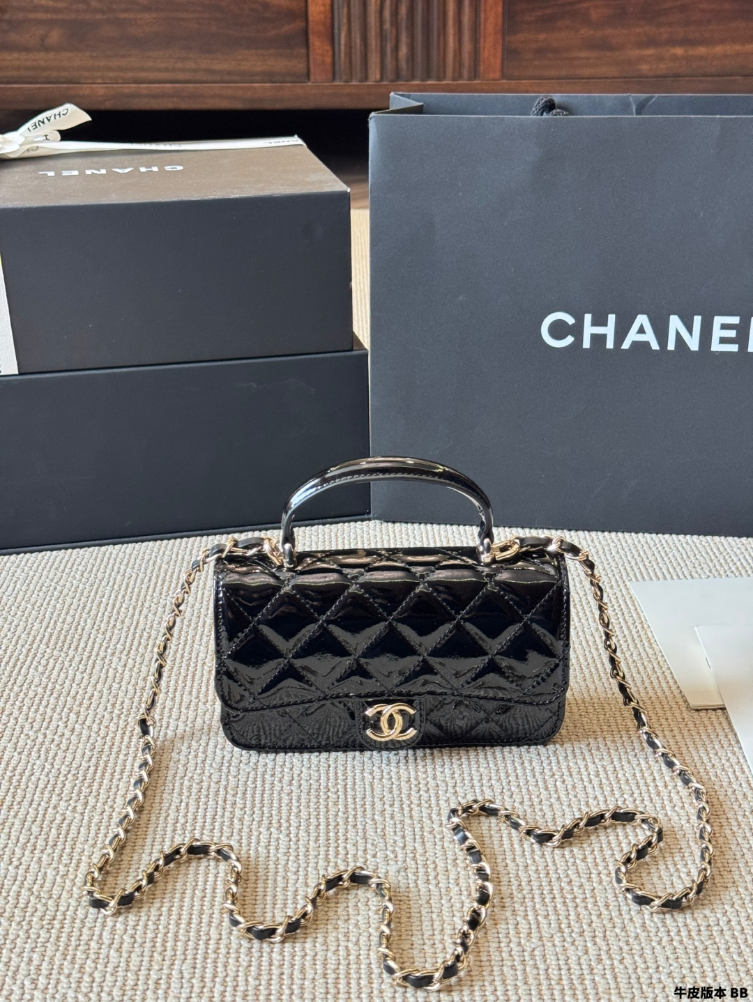Chanel Patent Leather Handbag with Chain - cnluxepick