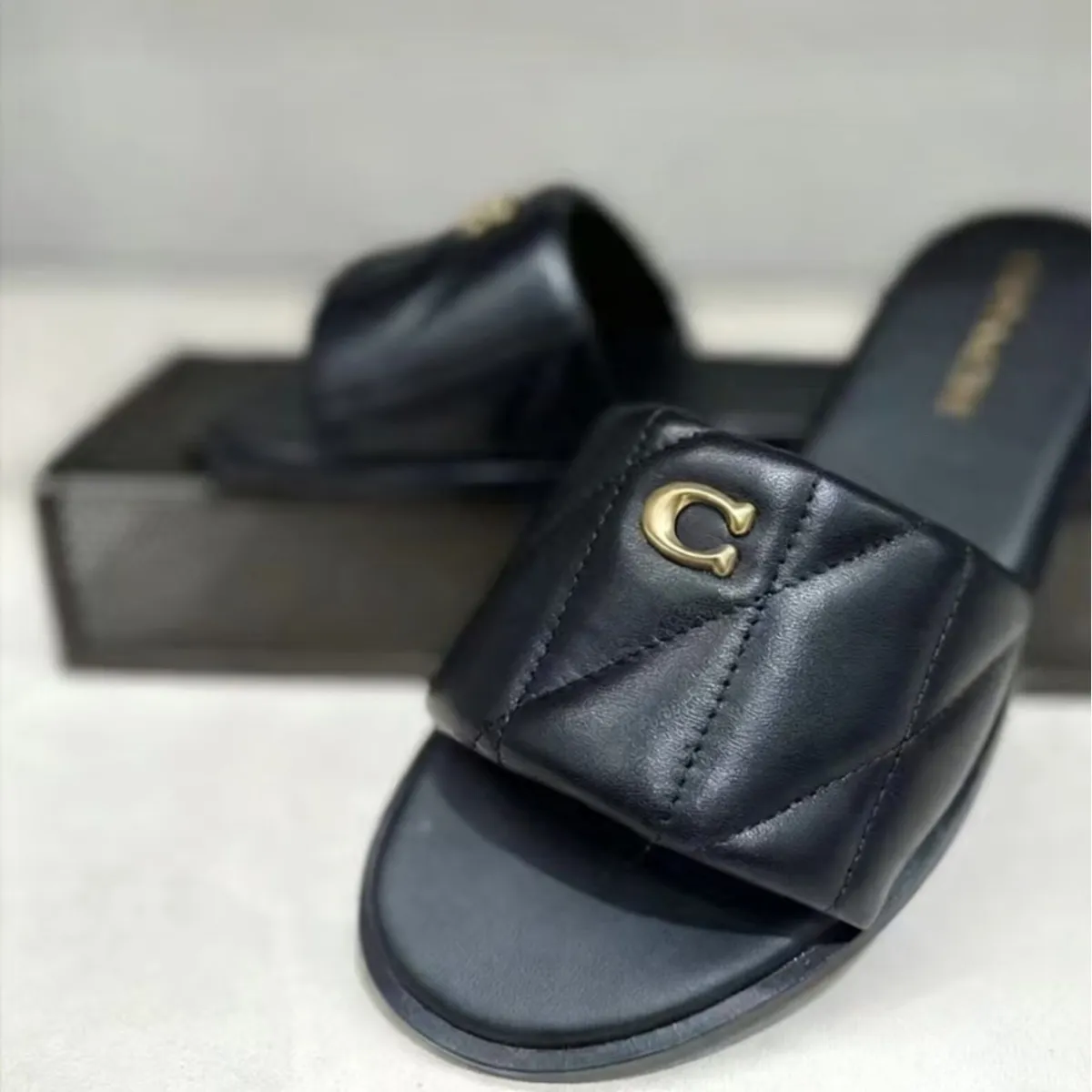 Coach letter diamond pattern casual shoes - cnluxepick