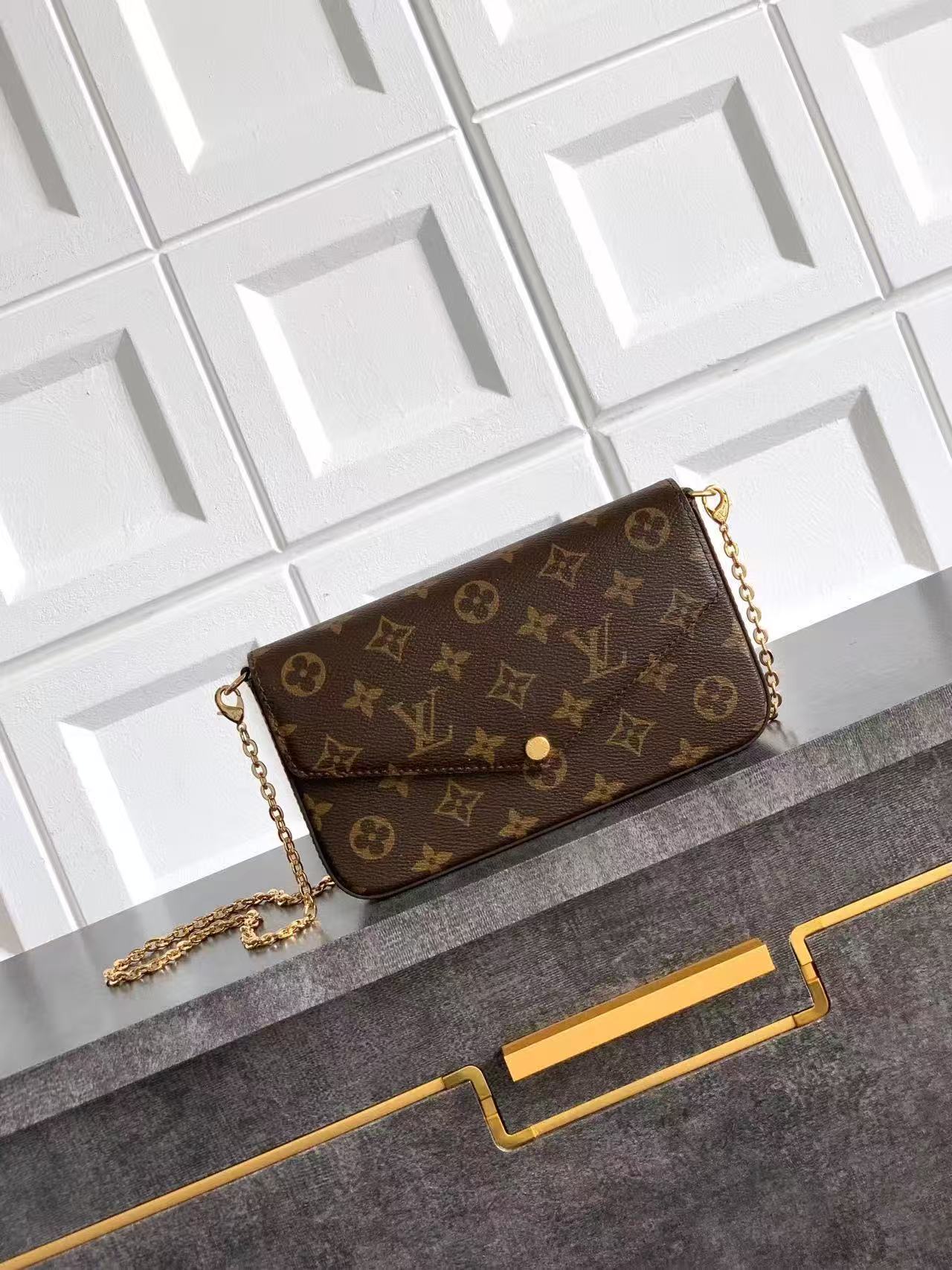 Louis Vuitton chain envelope bag - cnluxepick