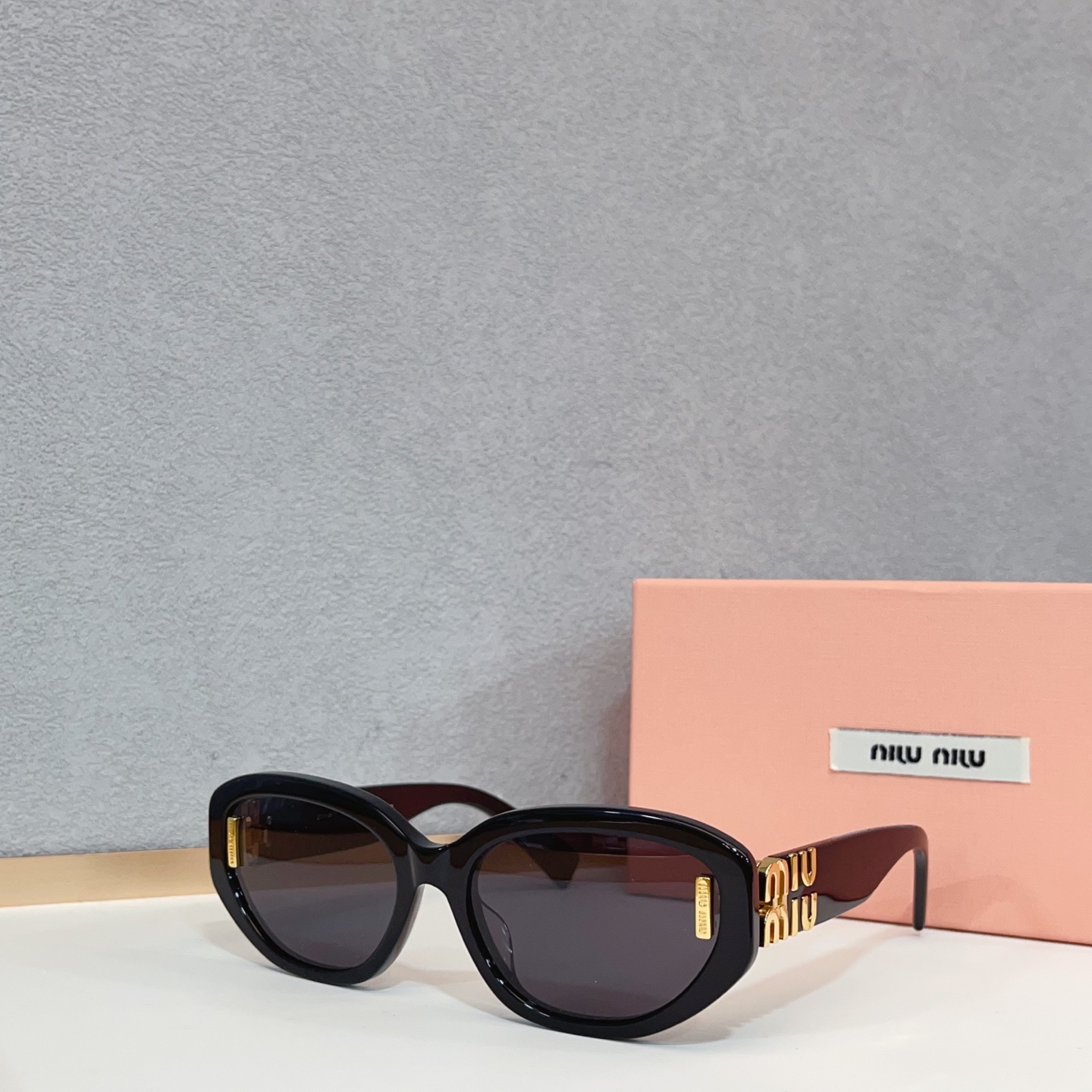 Miu Miu premium sunglasses - cnluxepick