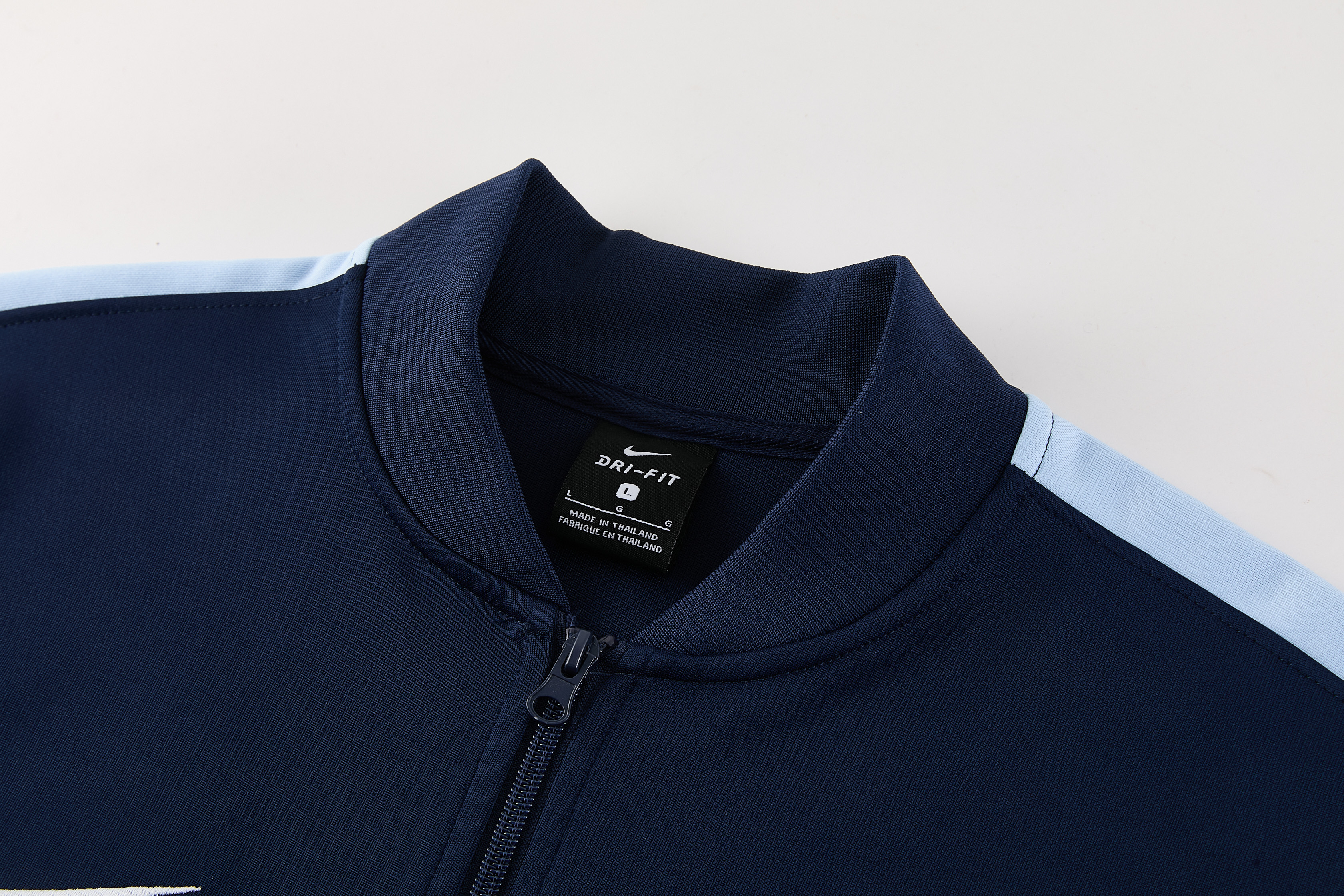 26/27 Tottenham Hotspur Full Zipper Training Suit