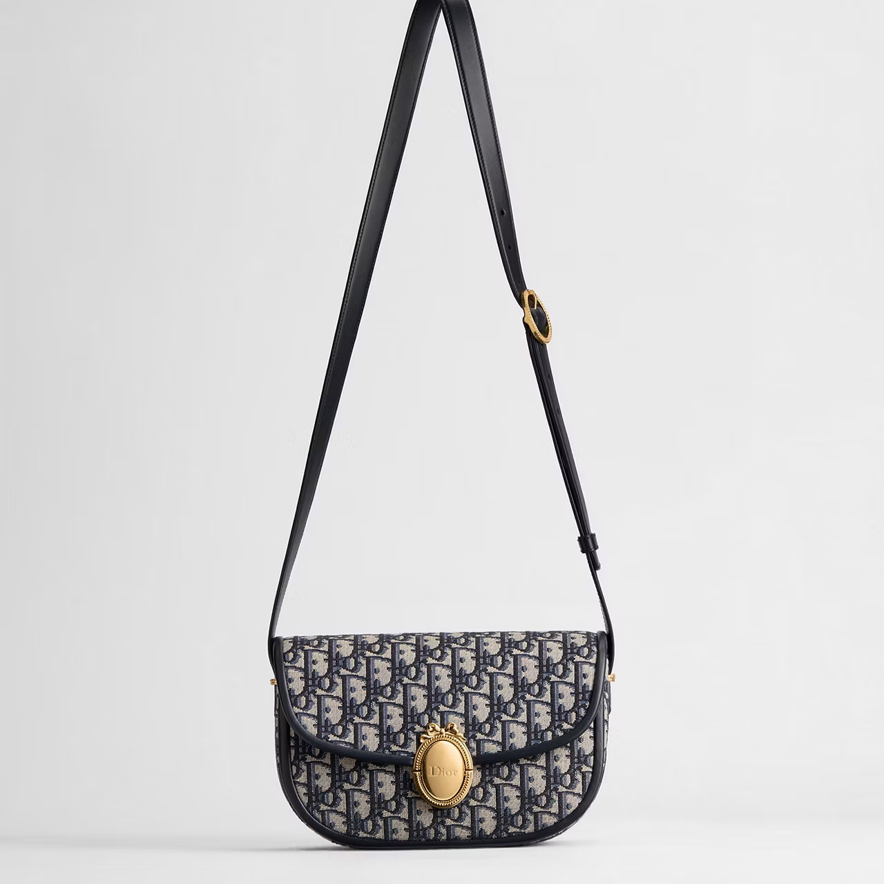 BAG（23 x 16 x 6.5 cm）