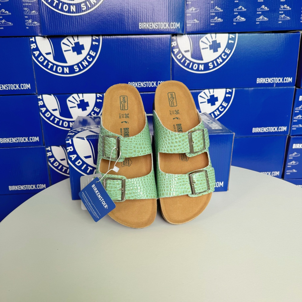 Birkenstock Arizona Snake-Pattern Casual Sandals
