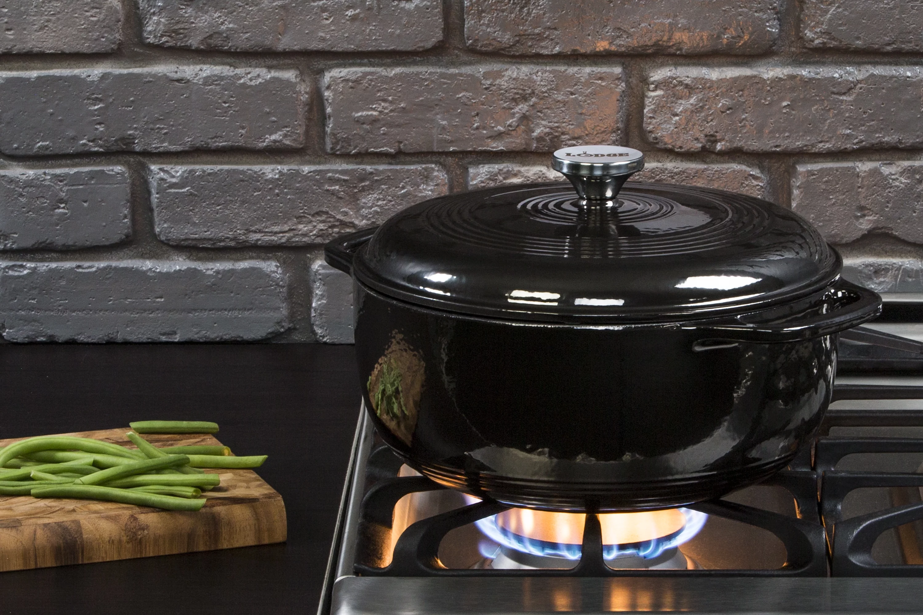 Lodge Cast Iron 6 Quart Enameled Dutch Oven, Midnight Chrome Black