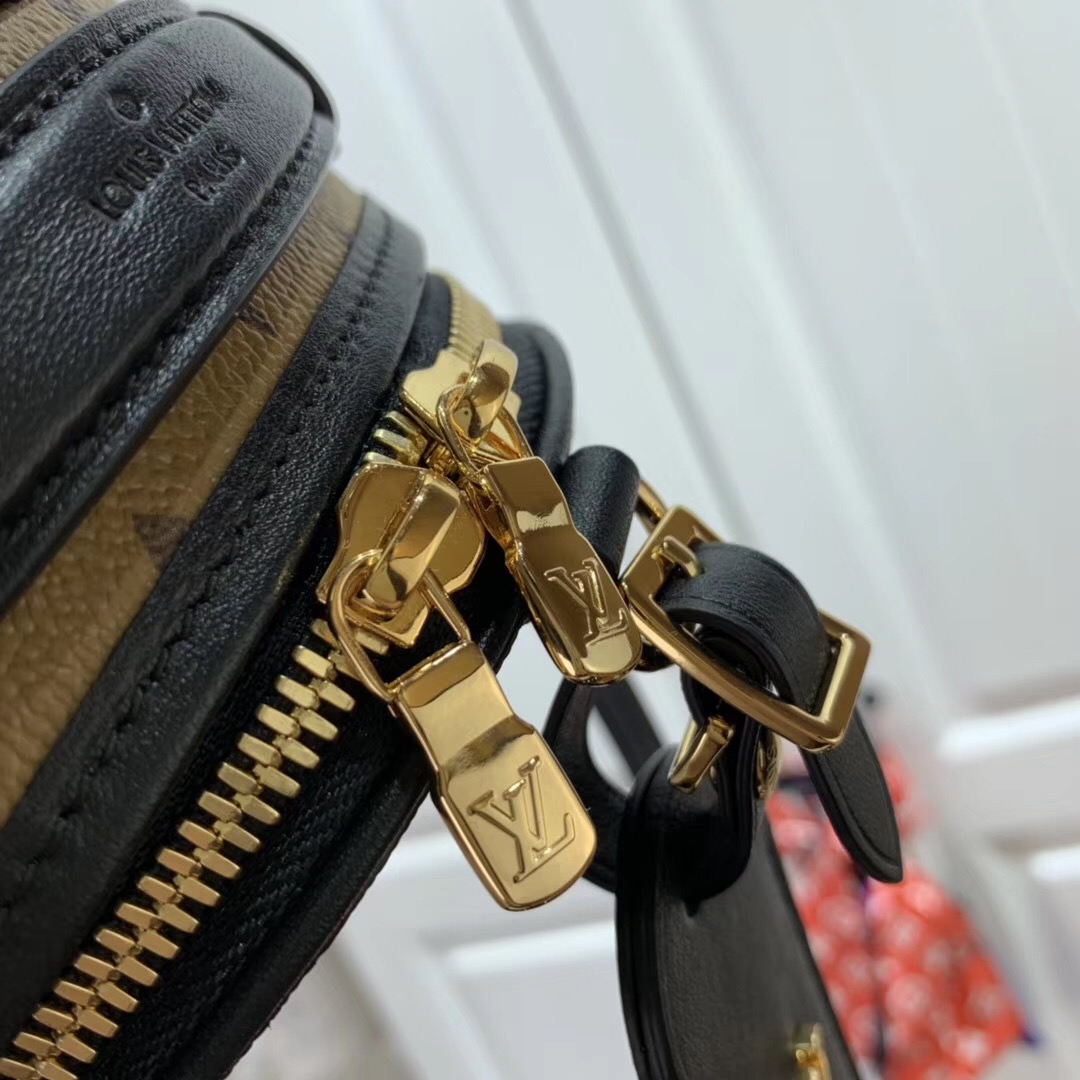 Louis Vuitton Mini Boite Chapeau M68276