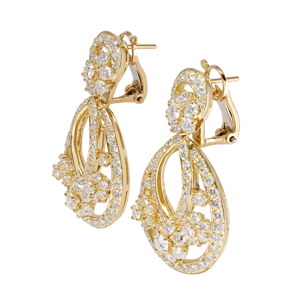 Van Cleef & Arpels Snowflake Earrings 18K Yellow Gold Diamond VCARO3RS00