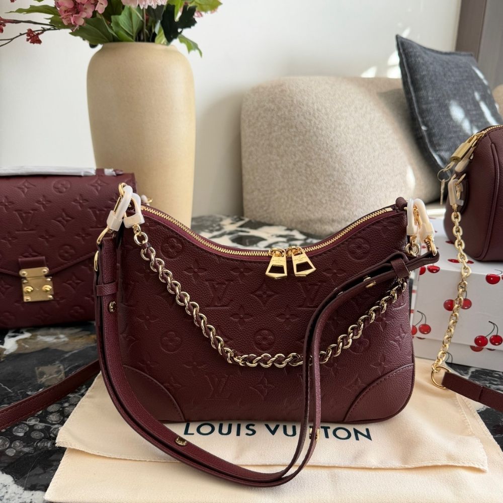 Louis Vuitton Boulogne PM Red 11.4 Inches M25827