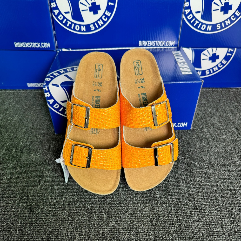 Birkenstock Arizona Snake-Pattern Casual Sandals