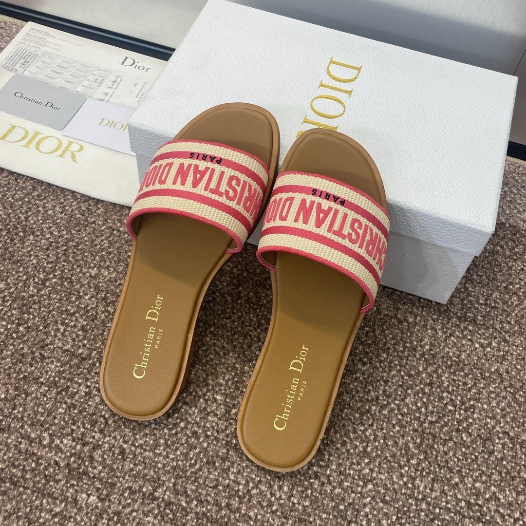 High Quality Dior Slippers - cnluxepick
