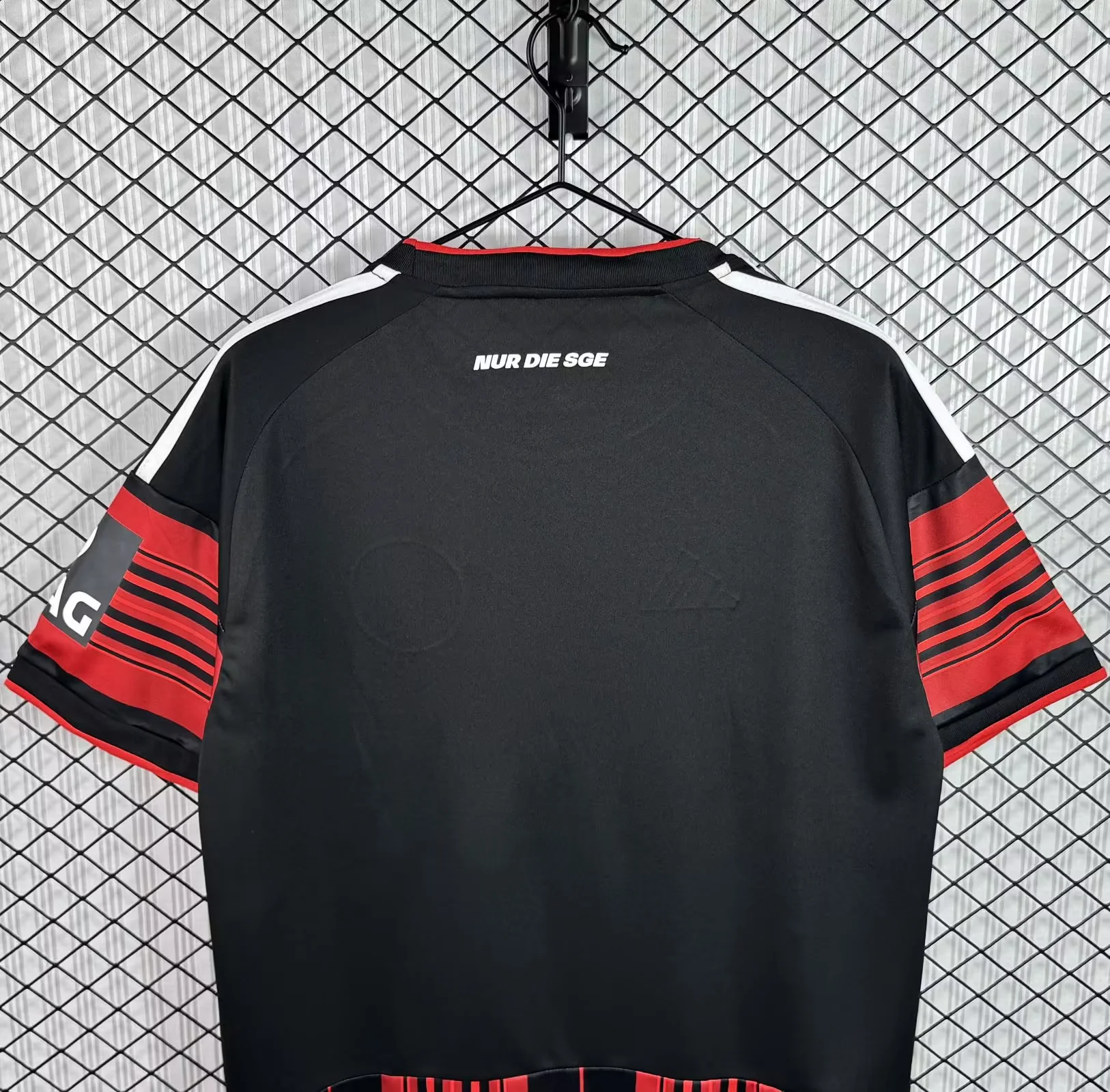 Frankfurt 26/27 Home Jersey 4