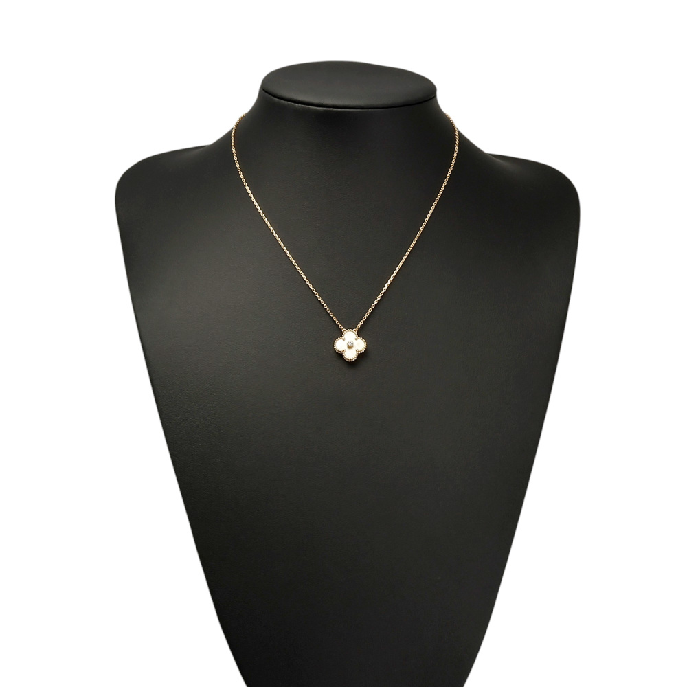 Van Cleef & Arpels Vintage Alhambra 2018 Holiday Exclusive Necklace 18K Yellow Gold VCARP2R700