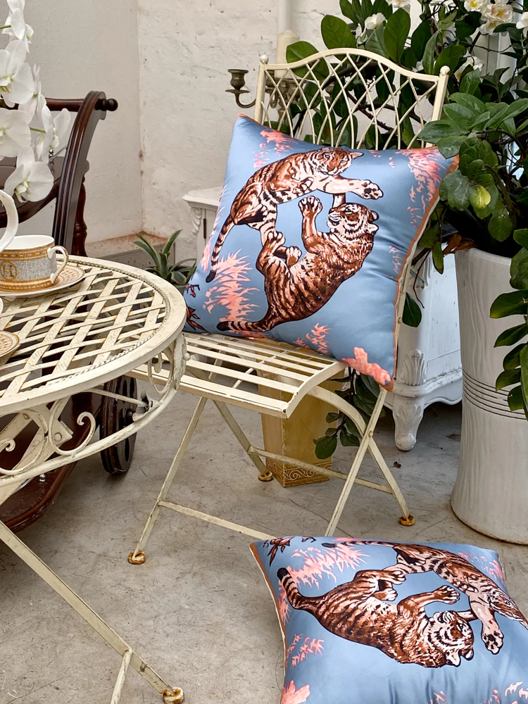 BD047 (Single) - Rhino Life Rare Color H Silk Playful Tiger Sofa Waist Pillow: Silk Feel