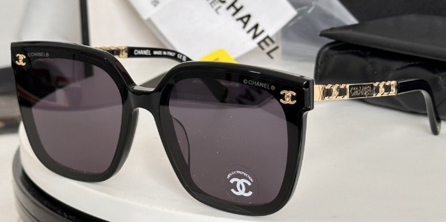 Chanel glasses - cnluxepick