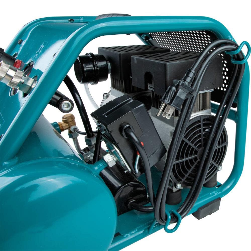 Makita Quiet Series Air Compressor 1 HP 2 Gallon Oil Free Electric MAC210Q