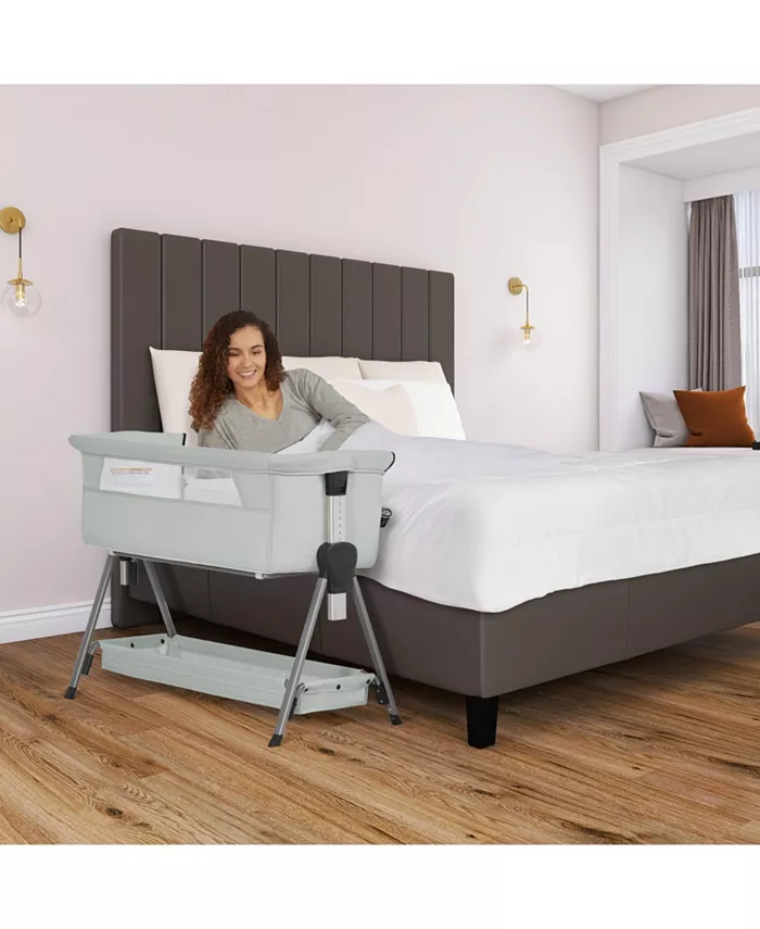 Dream On Me Lilly Bassinet and Bedside Sleeper with Storage on Bottom