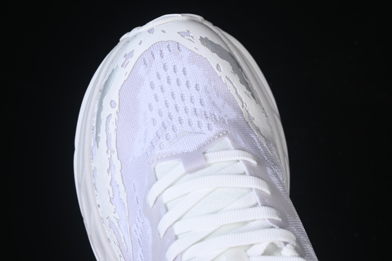 HOKA One One Stinson 7