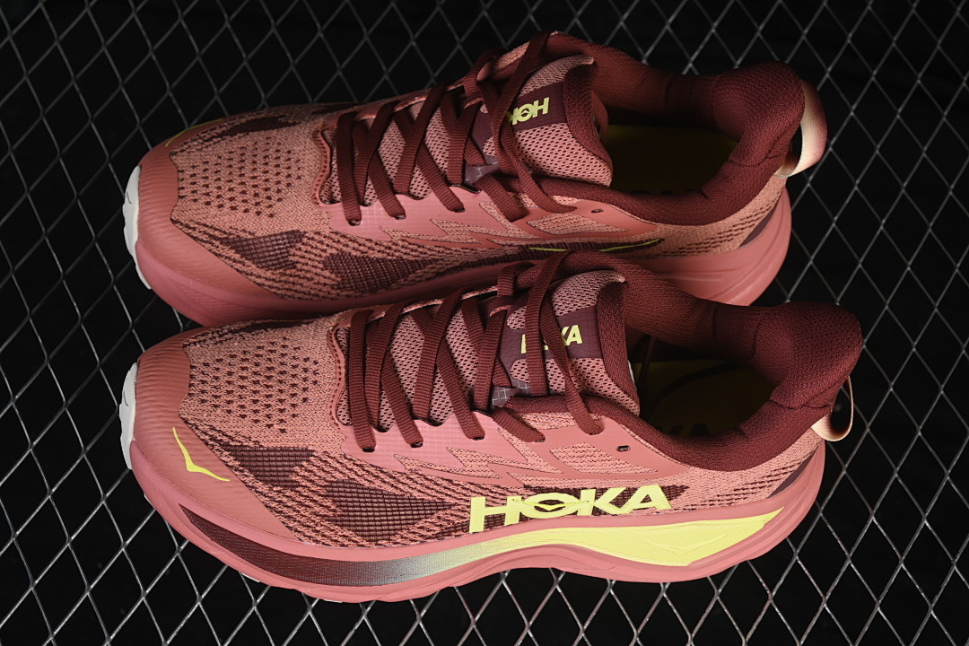 HOKA One One Challenger 8 Running Shoes