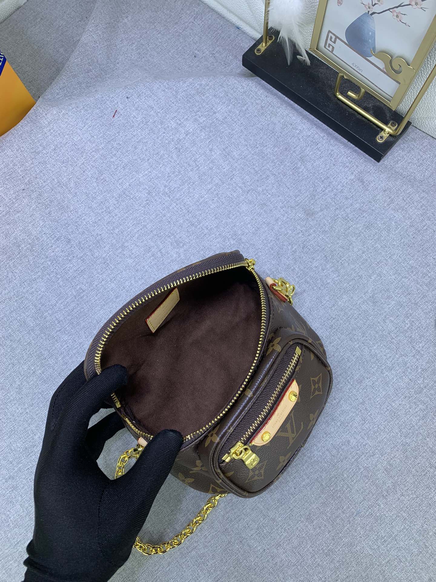 Louis Vuitton Mini Bumbag Bag Monogram Canvas 17Cm M82335