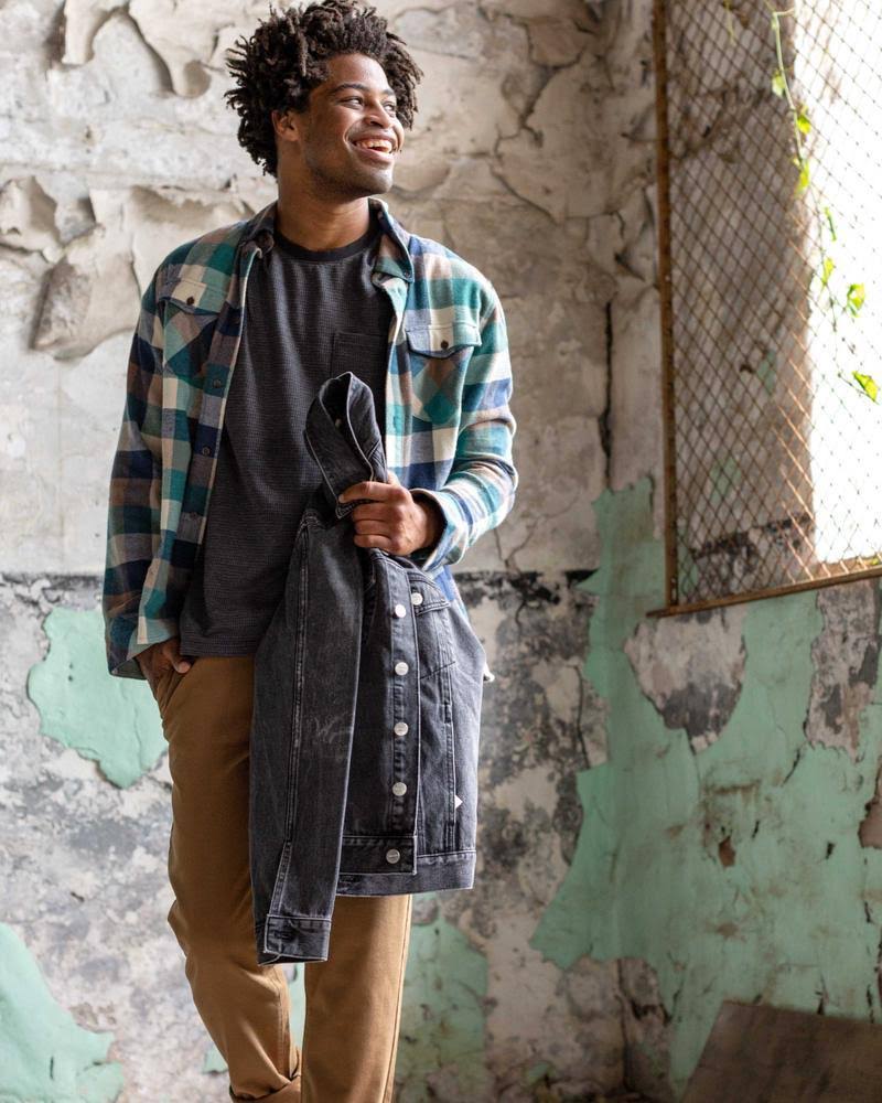 United by Blue Men&s Responsible Flannel Faded Navy / Large