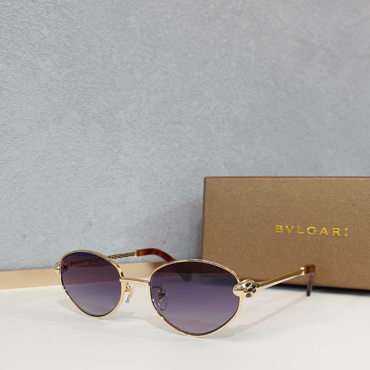 Bulgari luxury sunglasses - cnluxepick