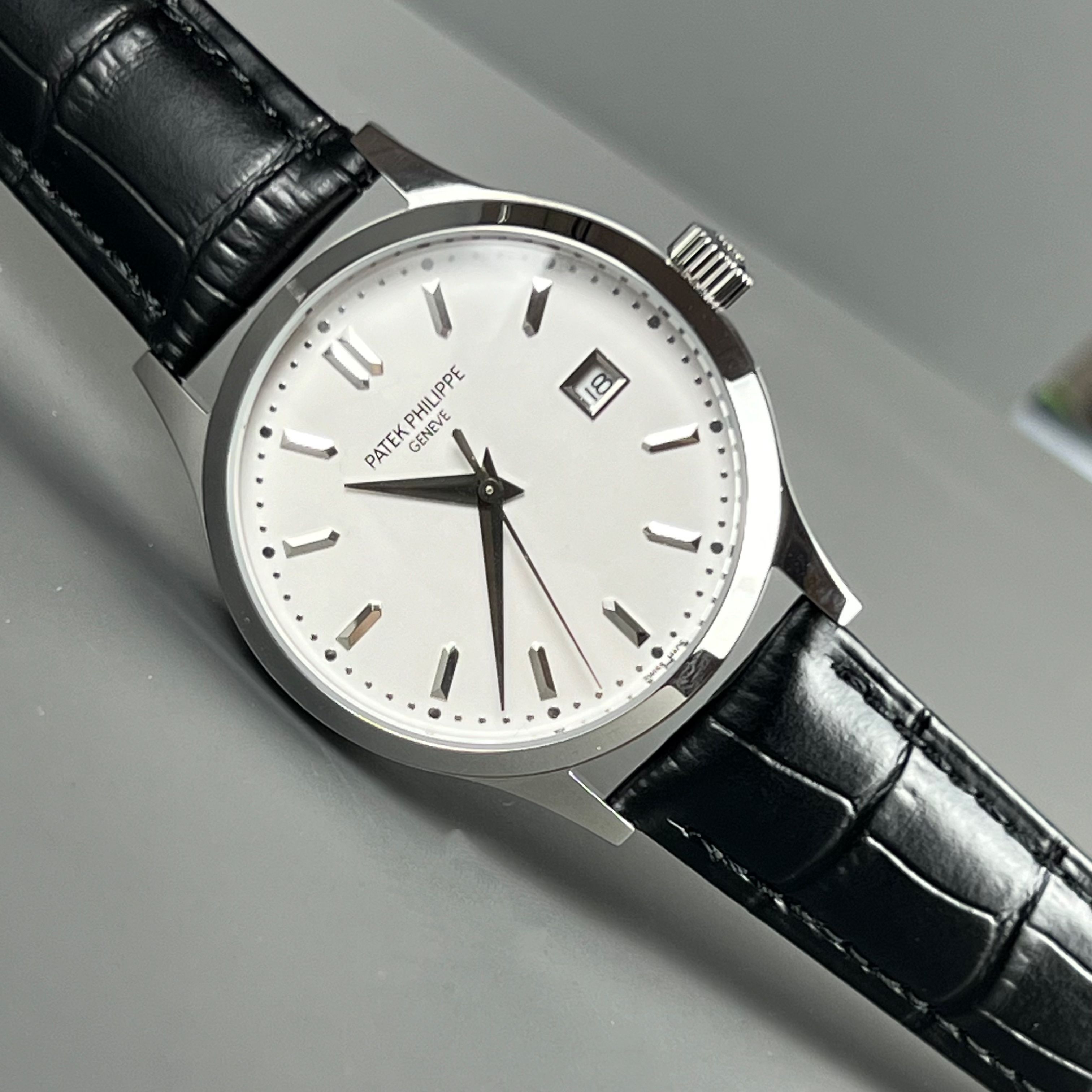 Patek Philippe Classic Series Platinum Automatic Men's Watch - cnluxepick