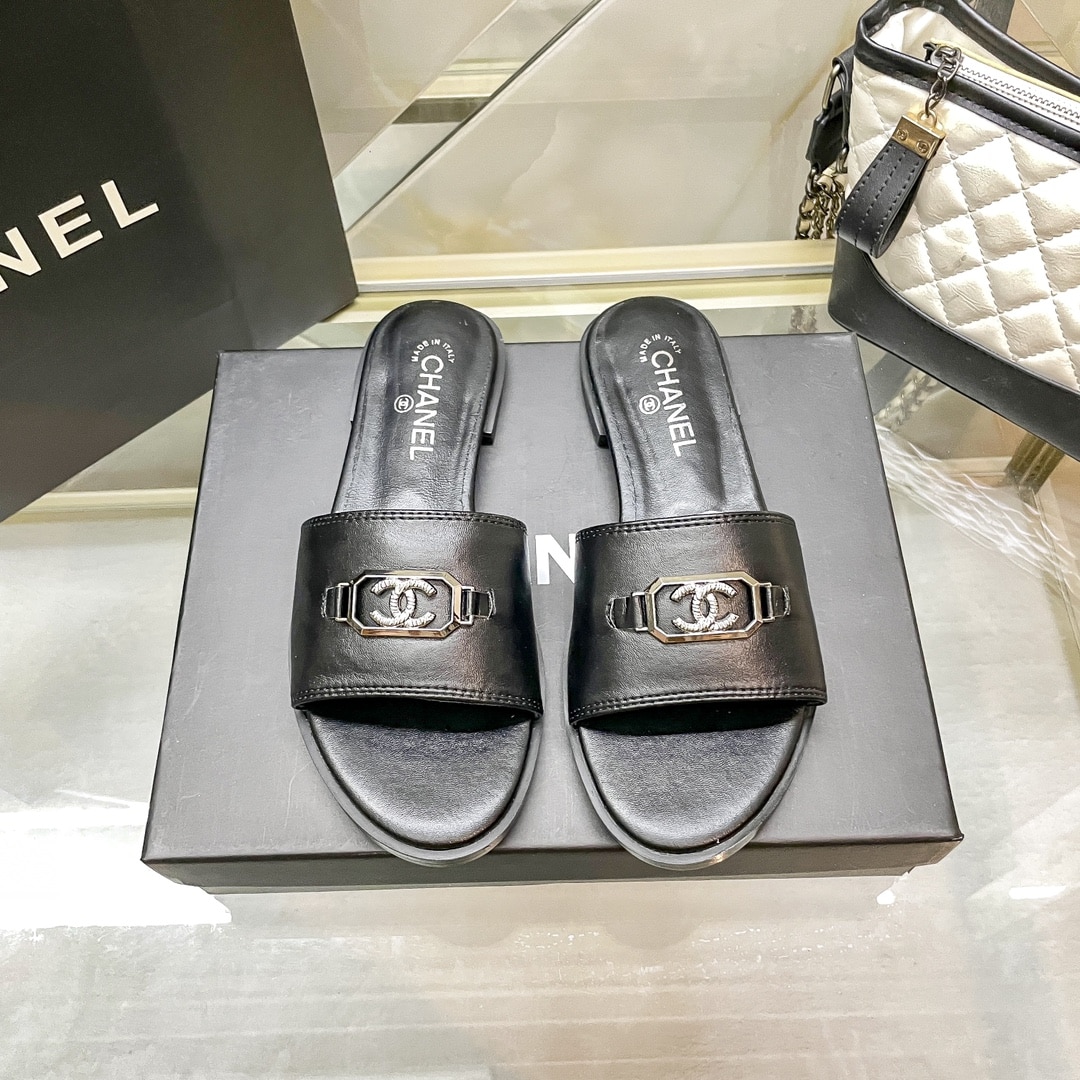 Chanel Slippers With Cc Silver Hardware Black G45172 B13906 Nq961