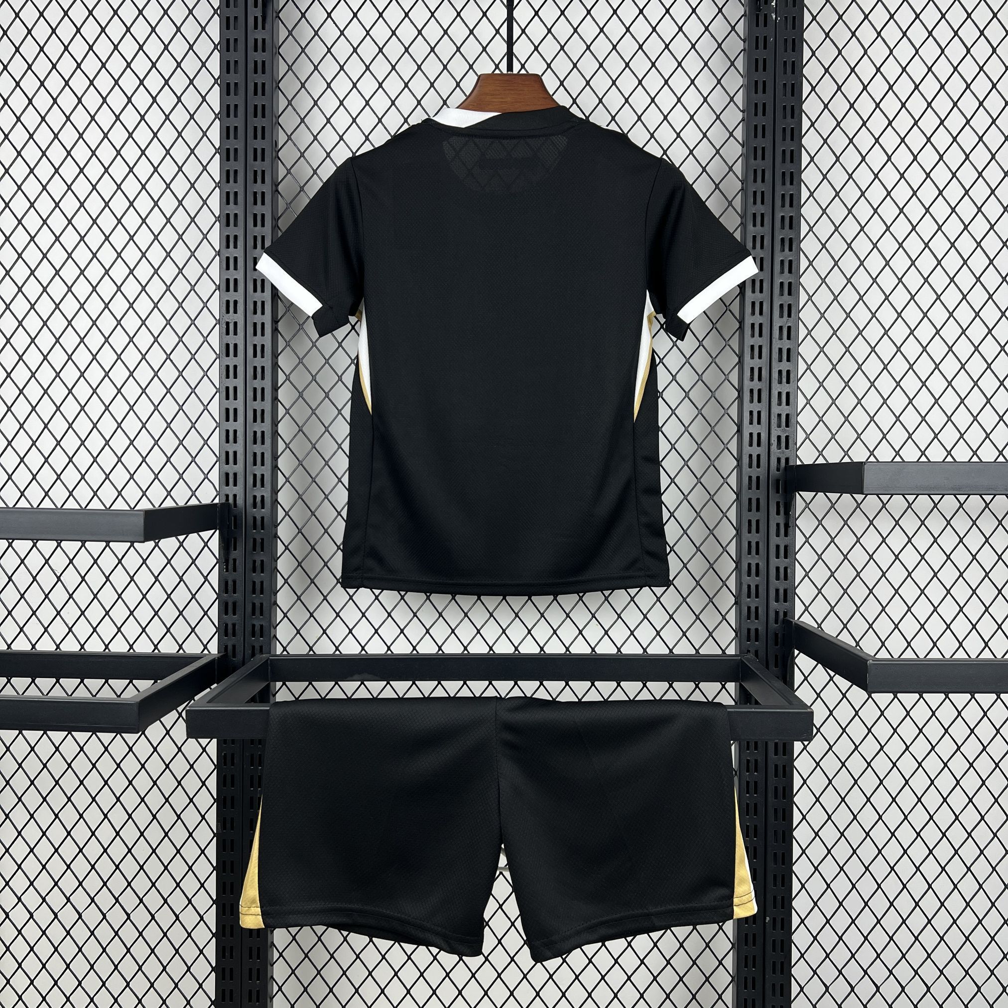 Kit Enfant Atlético Mineiro 2026 2027€13.99