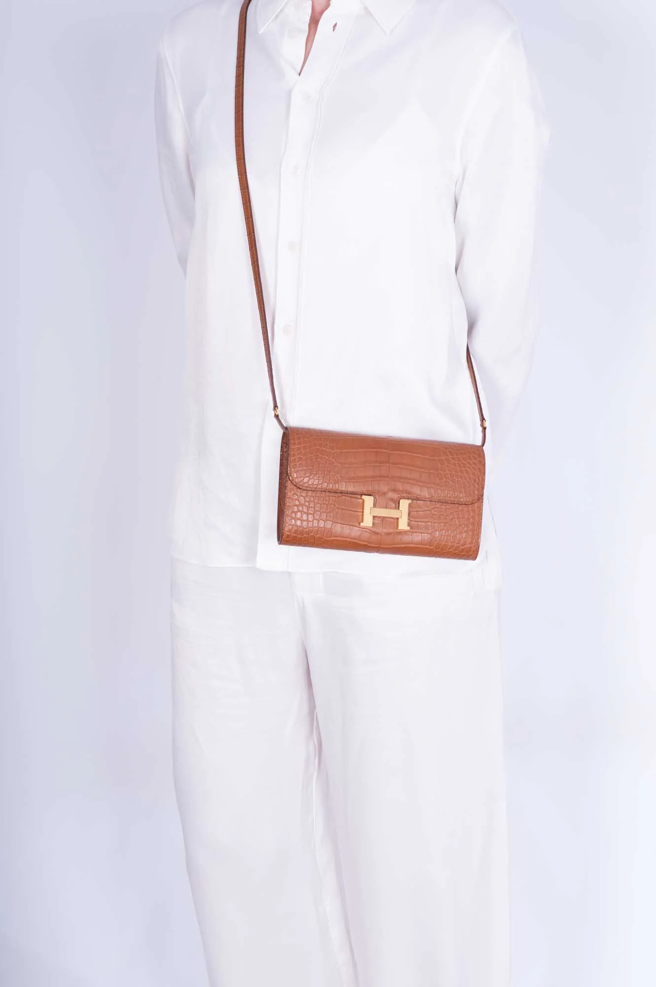 Hermès Constance To Go Wallet Gold Matte Alligator Gold Hardware