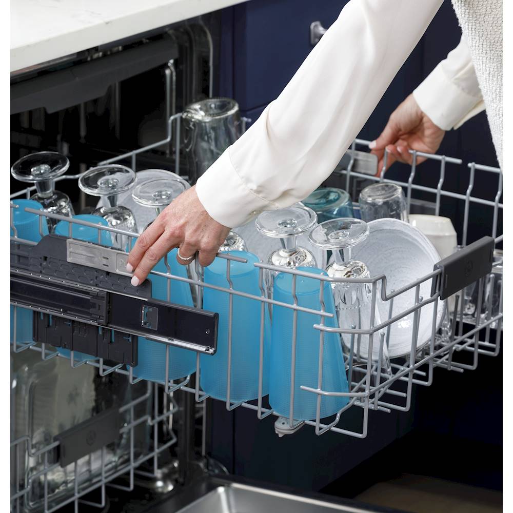 GE - Top Control Built-In Dishwasher with Stainless Steel Tub, 3rd Rack, 46dBA - Slate