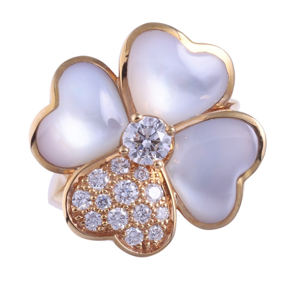 Van Cleef & Arpels Flora Cosmos Ring 18K Rose Gold VCARO51Y00
