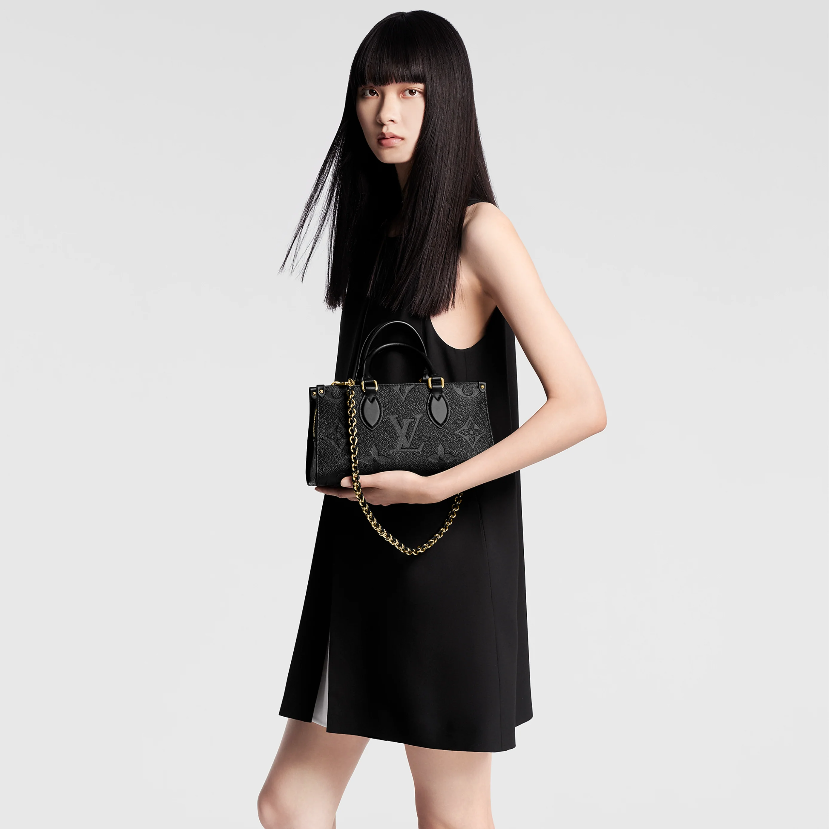 Louis Vuitton OnTheGo East West Shoulder Bag - Black